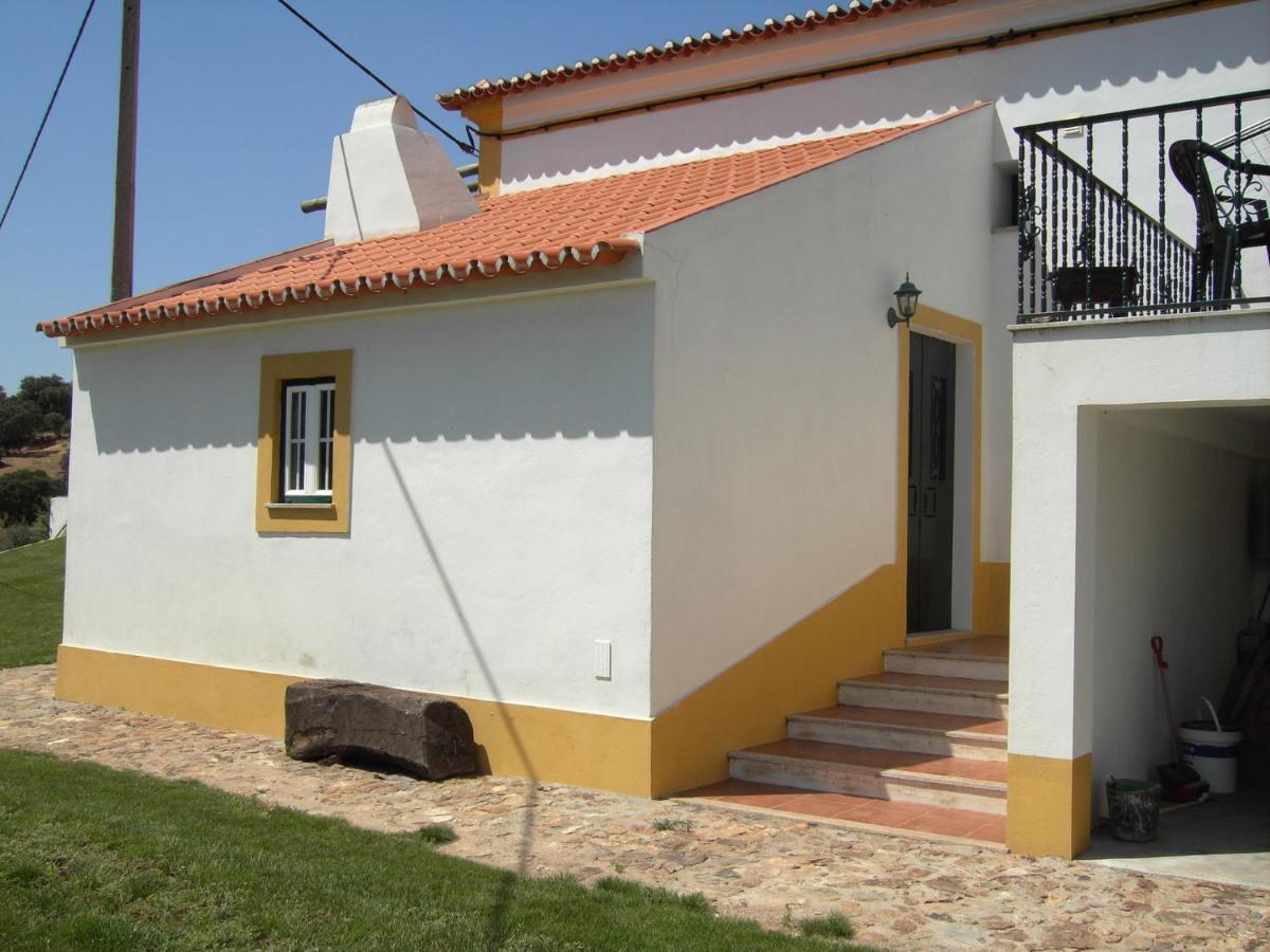 House With Authentic Tiling And Antique Furniture Βίλα Montemor-o-Novo Εξωτερικό φωτογραφία